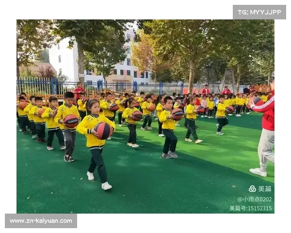 拳法晨练新风尚吴愉带你畅享健康早间操技巧分享 拳法晨练新风尚吴愉带你畅享健康早间操技巧分享